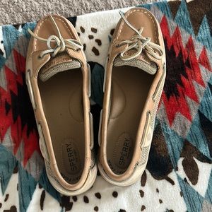 Brand new sperry shoes